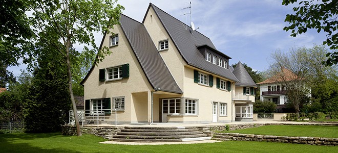 Seitlicher Blick auf das Gästehaus